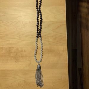 DSW one wink necklace with tags